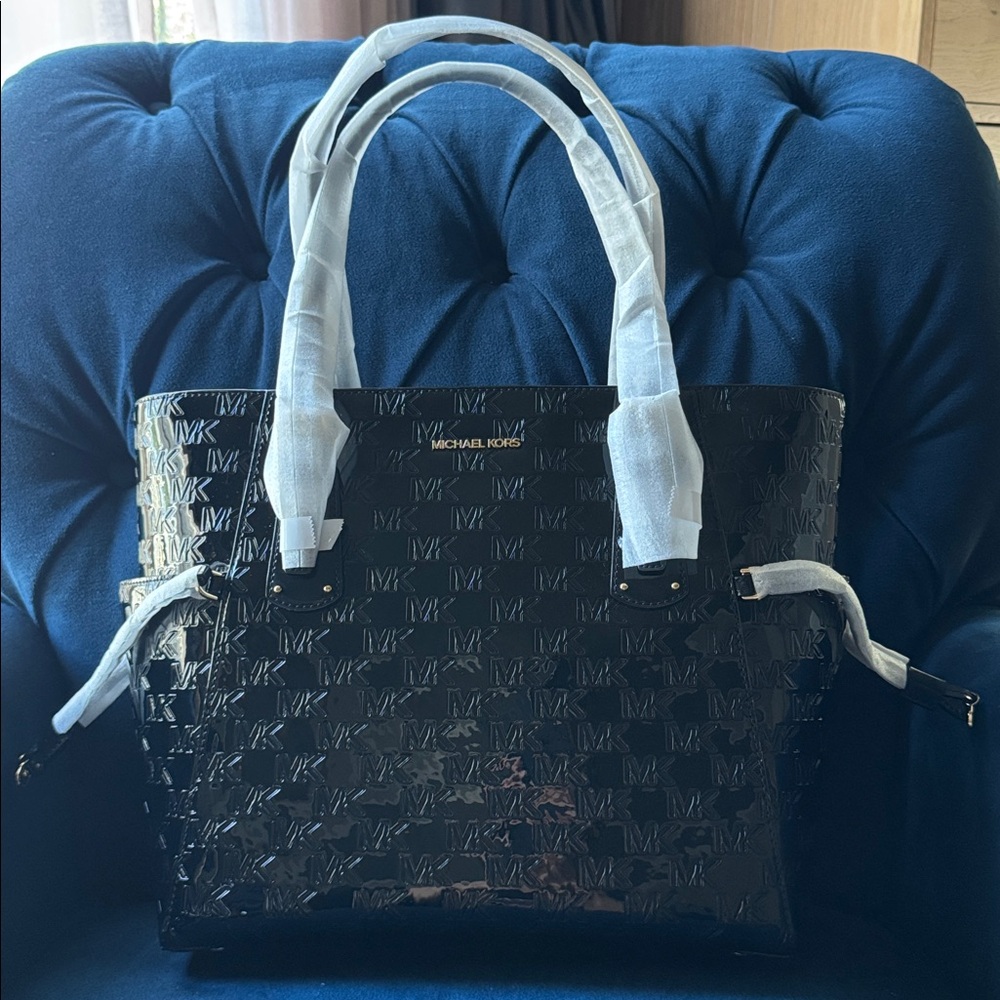 Michael Kors Glossy Black MK Logo Tote - Voyager